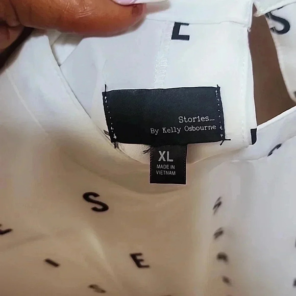 Stories By Kelly Osborne XL Blouse Black White Crewneck Long Button Sleeve Work - Picture 3 of 3